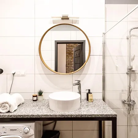 - Great Location -kosciuszki Wroclaw